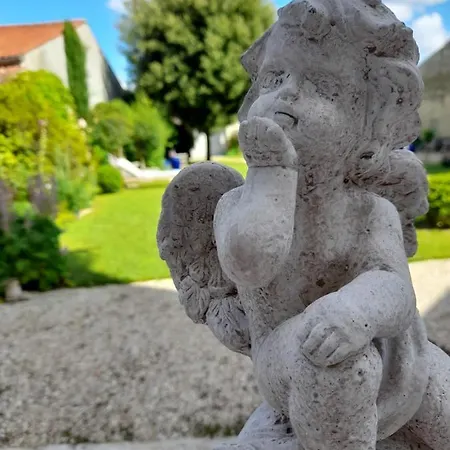 Le Jardin Des Anges Saint-Jean-dʼAngély