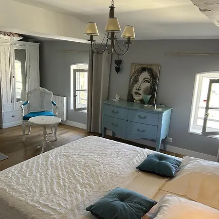 B&B Le Jardin Des Anges Saint-Jean-dʼAngély