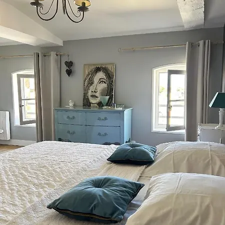 Le Jardin Des Anges Bed & Breakfast Saint-Jean-dʼAngély