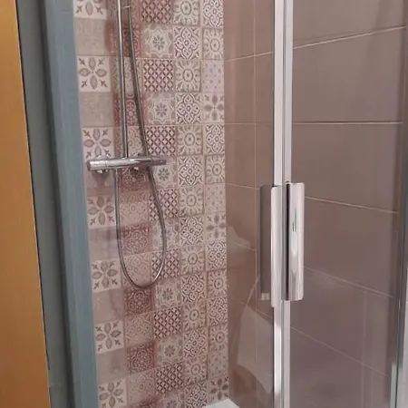 Le Jardin Des Anges فندق مبيت وإفطار Saint-Jean-dʼAngély