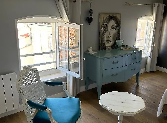 Bed & Breakfast Le Jardin Des Anges Saint-Jean-dʼAngély