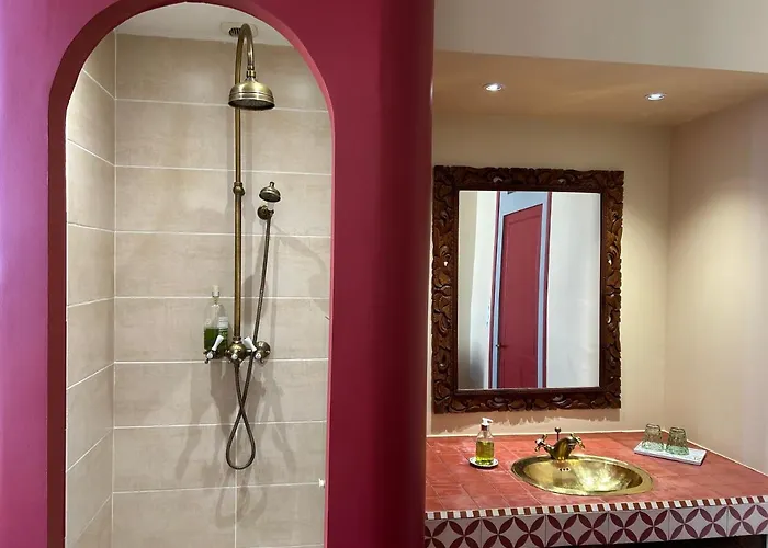 Le Jardin Des Anges 3* Saint-Jean-d'Angely